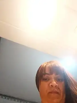 Snapshot of isabella931054 chatting on 10-18-25, 11:45 isabella931054 online show from 10-18-25, 11:45