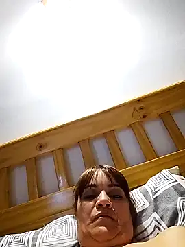 Snapshot of isabella931054 chatting on 10-10-25, 06:09 isabella931054 online show from 10-10-25, 06:09