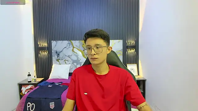 SantiagoRusso18 online show from 02-13-26, 07:58