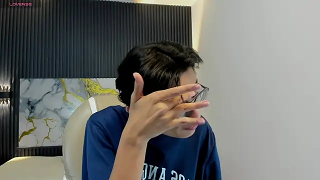 SantiagoRusso18 online show from 11-27-25, 04:24