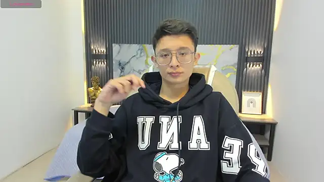 SantiagoRusso18 online show from 09-17-25, 12:07