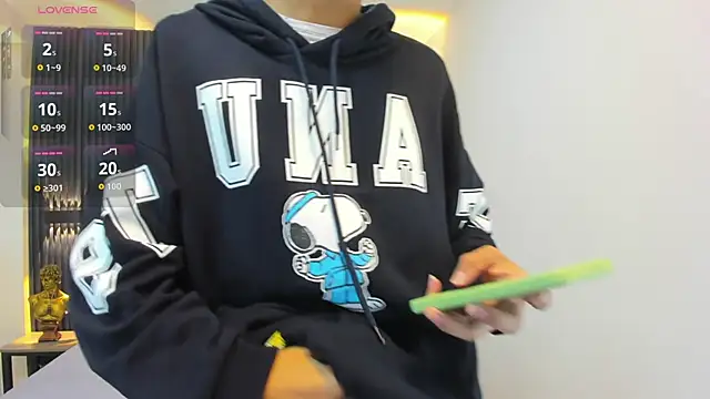 SantiagoRusso18 online show from 09-24-25, 12:11