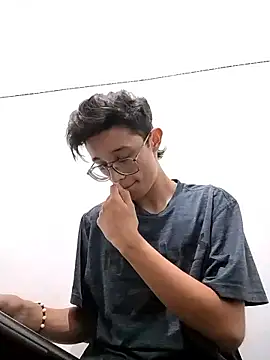 SantiagoRusso18 online show from 01-12-26, 12:06