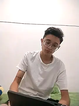 SantiagoRusso18 online show from 01-11-26, 02:07