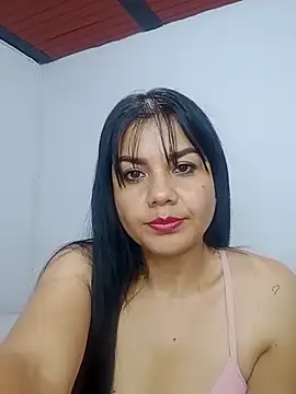 SaraNixx online show from 09-17-25, 11:29