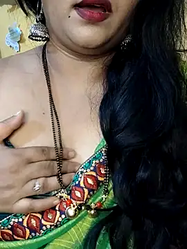 Snapshot of Angel0731 chatting on 06-02-26, 05:13 Angel0731 online show from 06-02-26, 05:13