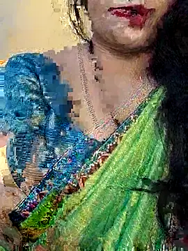 Snapshot of Angel0731 chatting on 06-11-26, 05:32 Angel0731 online show from 06-11-26, 05:32