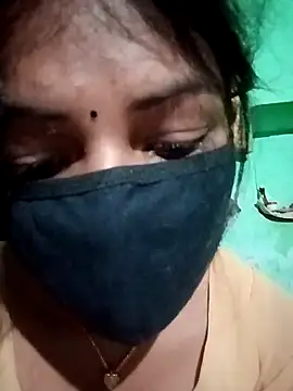 Snapshot of Manvi_tyagi chatting on 10-16-25, 05:43 Manvi tyagi online show from 10-16-25, 05:43