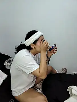 Eva Clark01 online show from 10-19-25, 06:27