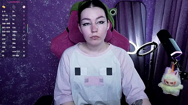 MargarettRose online show from 06-10-26, 04:35