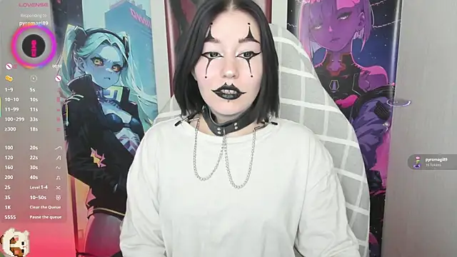 MargarettRose online show from 10-28-25, 03:40