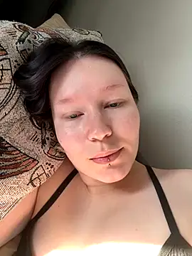 MargarettRose online show from 10-15-25, 02:43