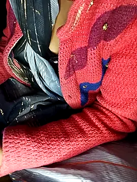 Snapshot of Sapnaji500 chatting on 11-15-25, 04:11 Sapnaji500 online show from 11-15-25, 04:11