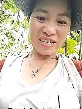 tuyetnhi-00 online show from 09-24-25, 02:29