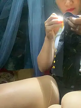 tuyetnhi-00 online show from 09-29-25, 02:07