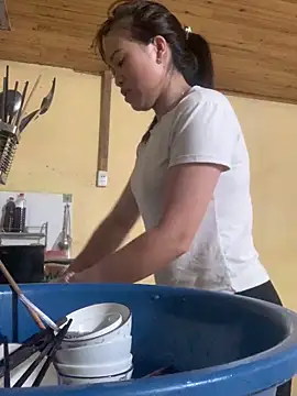 tuyetnhi-00 online show from 10-14-25, 11:25