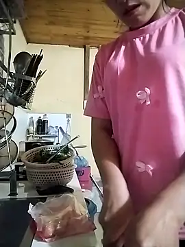 tuyetnhi-00 online show from 10-06-25, 11:33