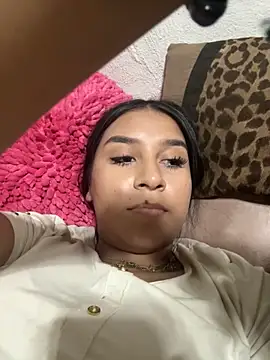 yurileth online show from 10-26-25, 07:53