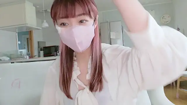 SUZU 1201 online show from 04-23-26, 12:50