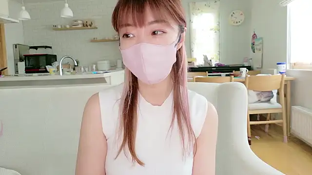 Snapshot of SUZU_1201 chatting on 06-10-26, 12:34 SUZU 1201 online show from 06-10-26, 12:34