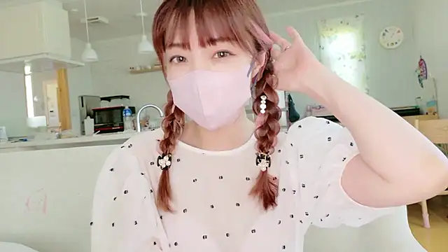 Snapshot of SUZU_1201 chatting on 07-21-26, 04:03 SUZU 1201 online show from 07-21-26, 04:03