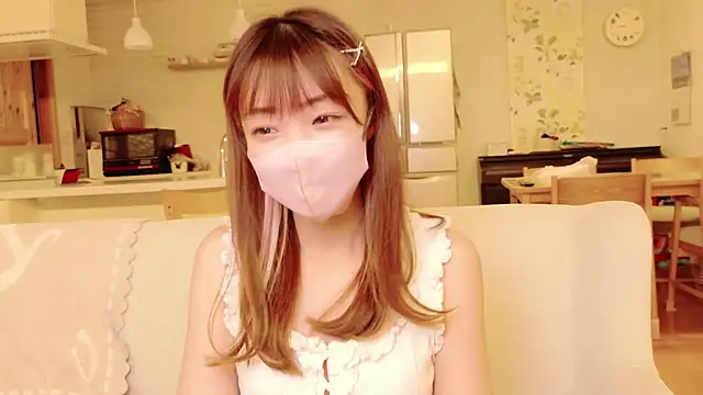 Snapshot of SUZU_1201 chatting on 10-06-25, 12:06 SUZU 1201 online show from 10-06-25, 12:06