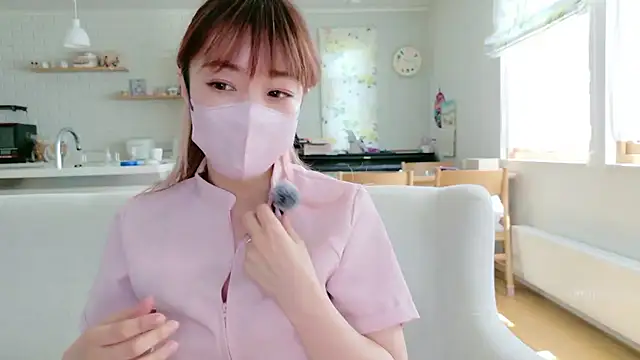 Snapshot of SUZU_1201 chatting on 06-14-26, 01:13 SUZU 1201 online show from 06-14-26, 01:13