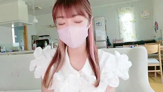 Snapshot of SUZU_1201 chatting on 07-25-26, 01:57 SUZU 1201 online show from 07-25-26, 01:57