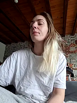 Snapshot of SexyAlya chatting on 12-03-25, 10:14 SexyAlya online show from 12-03-25, 10:14