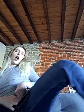 Snapshot of SexyAlya chatting on 11-07-25, 10:42 SexyAlya online show from 11-07-25, 10:42