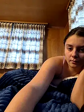 YoungLiisaxx online show from 11-03-25, 03:48