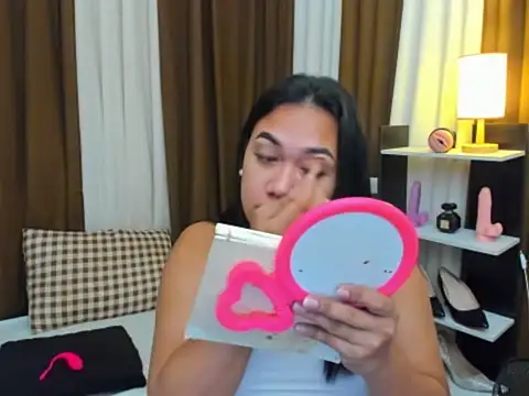 TsUncutKaren online show from 10-25-25, 08:31