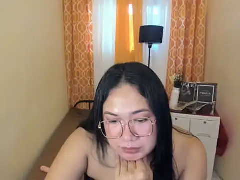 TsUncutKaren online show from 04-14-26, 06:07