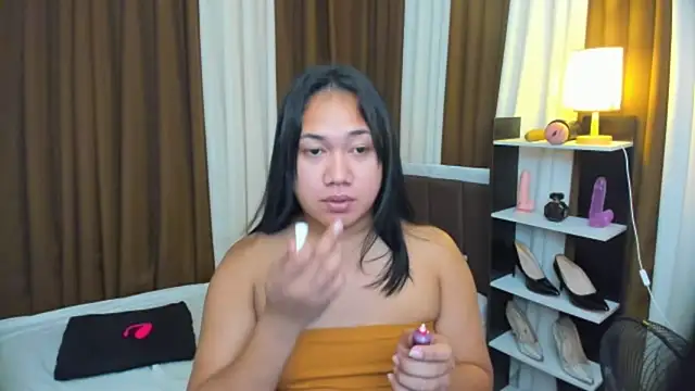 TsUncutKaren online show from 10-11-25, 04:57