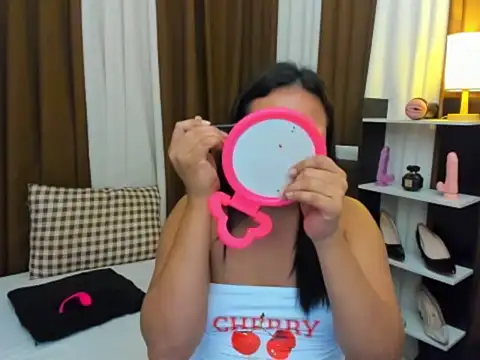 TsUncutKaren online show from 10-28-25, 08:41