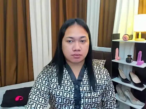 TsUncutKaren online show from 10-12-25, 04:36