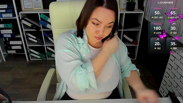 Snapshot of _feel_me_ chatting on 01-12-26, 01:23 feel me online show from 01-12-26, 01:23