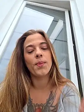 Snapshot of Luna_Lynn chatting on 05-06-26, 10:52 Luna Lynn online show from 05-06-26, 10:52