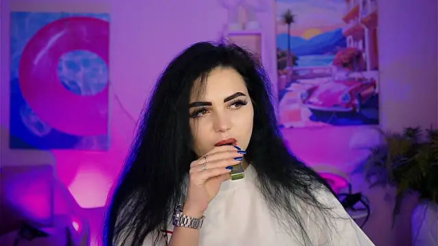 Snapshot of NaomiWilsons chatting on 10-13-25, 08:27 NaomiWilsons online show from 10-13-25, 08:27