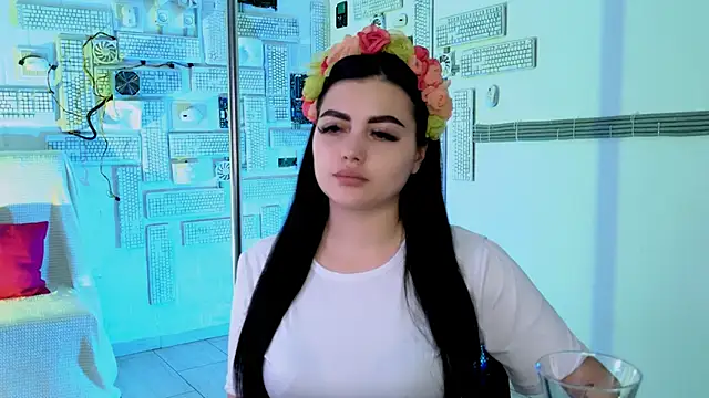 Snapshot of NaomiWilsons chatting on 10-14-25, 08:48 NaomiWilsons online show from 10-14-25, 08:48