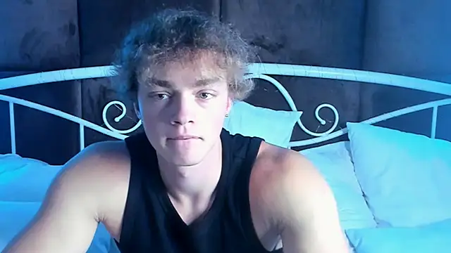 Snapshot of ChaseMuscular chatting on 10-08-25, 04:08 ChaseMuscular online show from 10-08-25, 04:08