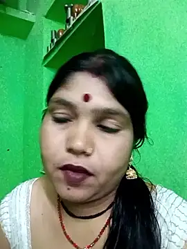 Priya tyagi online show from 10-20-25, 04:07