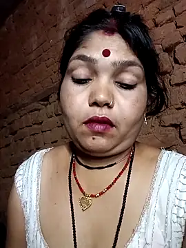 Priya tyagi online show from 09-26-25, 06:48