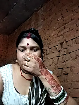 Priya tyagi online show from 10-11-25, 06:47