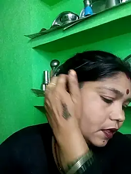 Priya tyagi online show from 10-17-25, 08:10