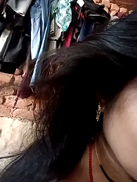 Priya tyagi online show from 09-24-25, 06:42