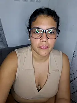 Snapshot of youblack2710 chatting on 10-07-25, 11:17 youblack2710 online show from 10-07-25, 11:17