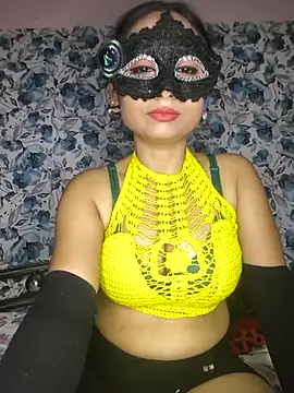 Snapshot of yours_sugar_babe chatting on 05-11-26, 10:27 yours sugar babe online show from 05-11-26, 10:27