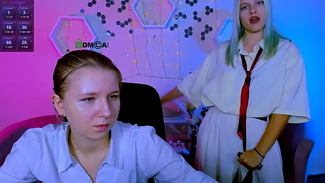 gloria bubble online show from 11-11-25, 08:36