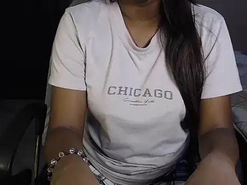 Snapshot of hot_riaa25 chatting on 06-11-26, 05:54 hot riaa25 online show from 06-11-26, 05:54